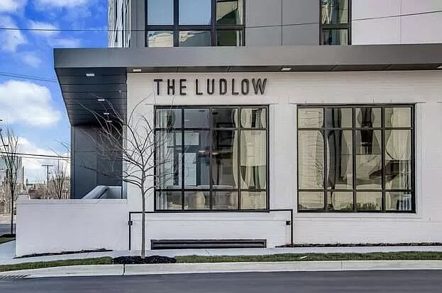 Building Photo - 1125 10th Ave N