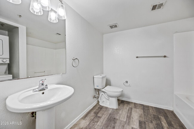 Building Photo - 3065 N 67th Ave