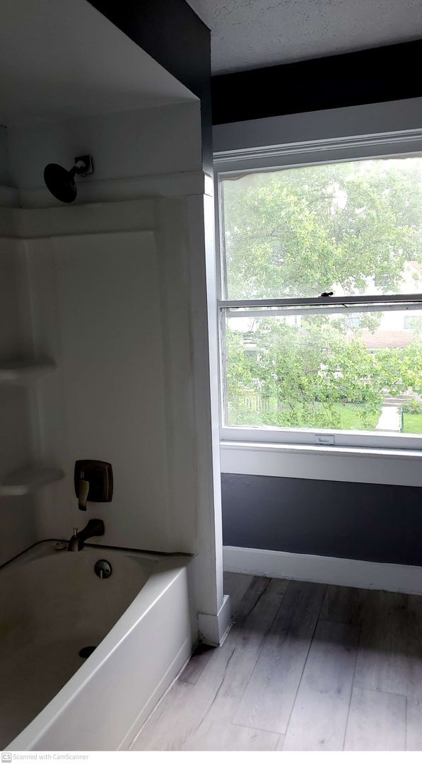 Building Photo - Beautiful 3 bed 1.5 bath and ready for you...