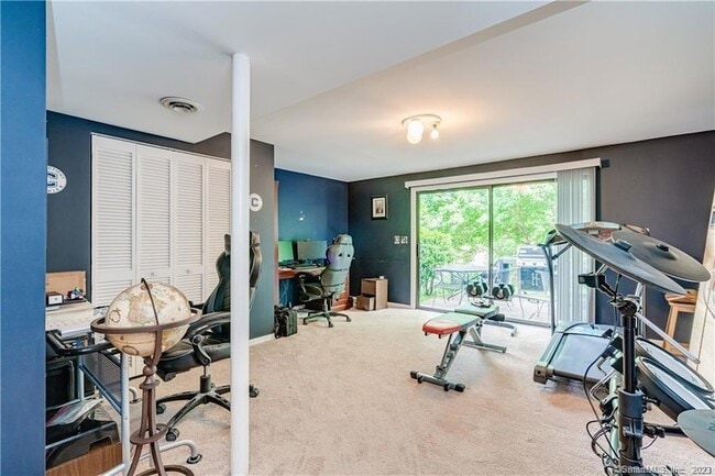 Building Photo - 128 Conestoga Way