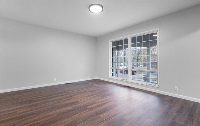 Building Photo - 2480 Derhake Rd