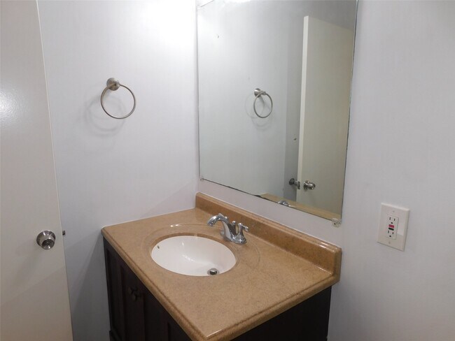 Building Photo - 2754 Quarry Hill Rd
