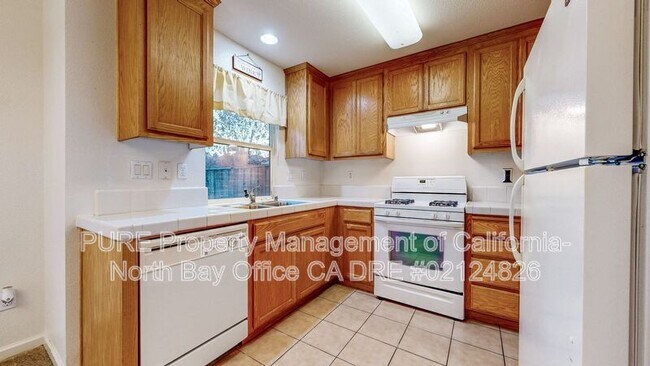 Building Photo - 2024 Northfield Dr