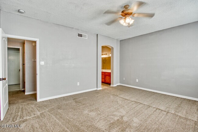 Building Photo - 12760 Tierra Alexis Dr