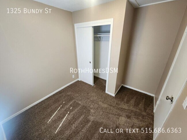 Building Photo - 1325 Bundy St