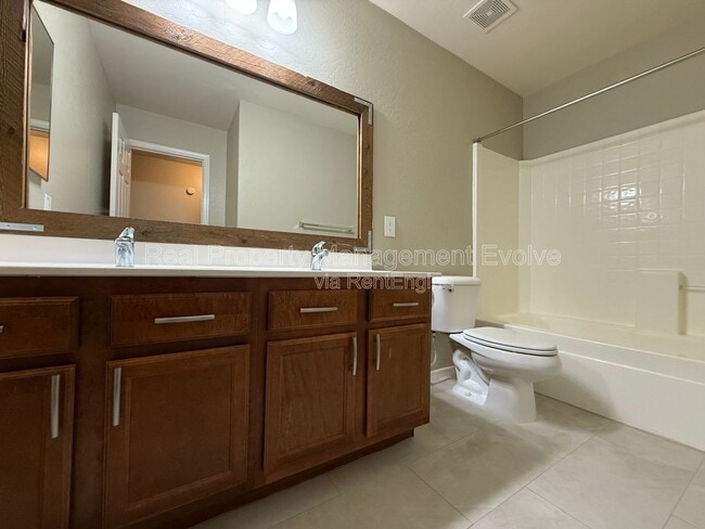 Building Photo - 12334 W Turney Ave