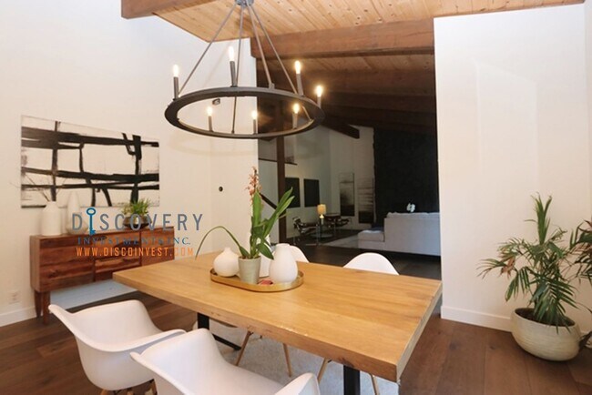 Building Photo - Contemporary Montclair Home with Forest Views