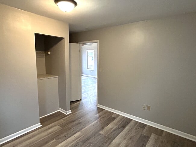 Building Photo - 209 Monticello Ave