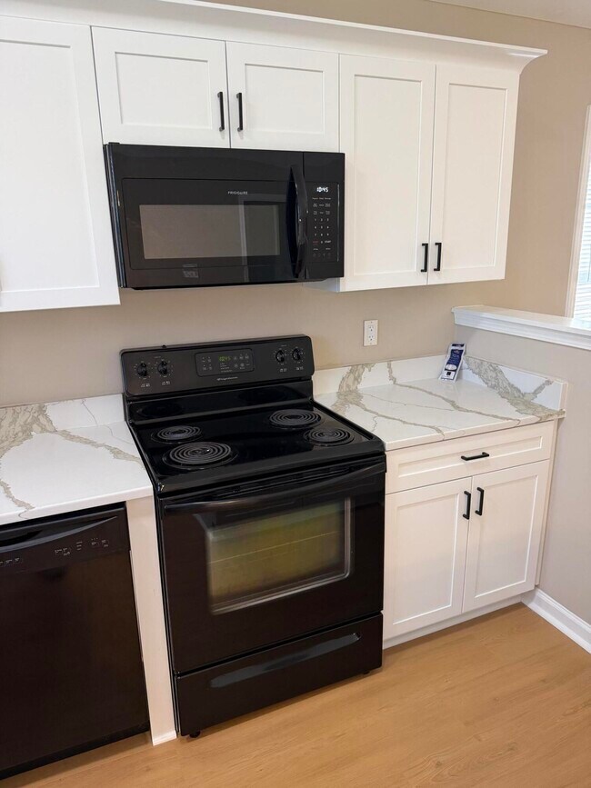 Building Photo - 3288 Sweet Clover Ln