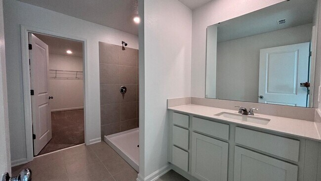 Building Photo - Spacious 5-Bedroom Home Designed for Comfort & Modern Living