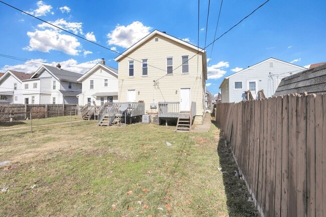 Building Photo - 791-793 E Starr Ave