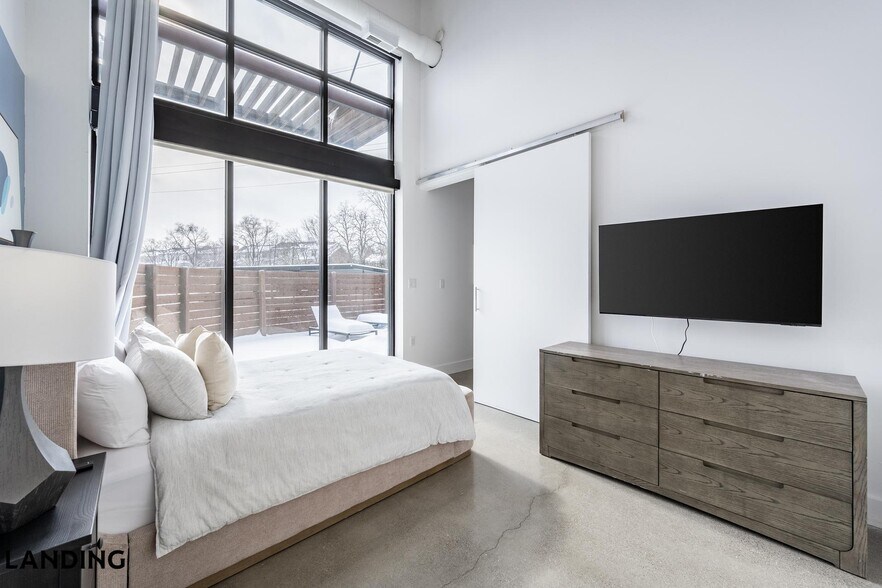 Building Photo - 1210 Morse Ave