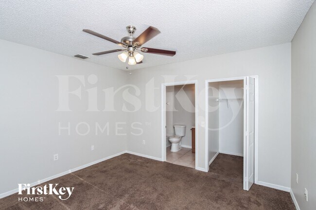 Building Photo - 113 Marsh St