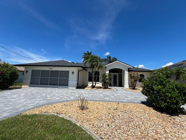 Building Photo - FURNISHED SHORT TERM RENTAL - 3 Bed / 2 Bath - Single Family Pool Home - $5,000/month ** Heated S...