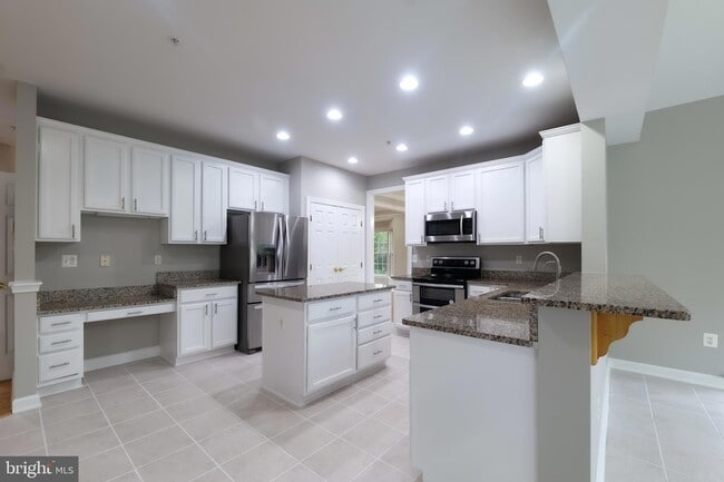 Building Photo - 7709 Killbarron Dr