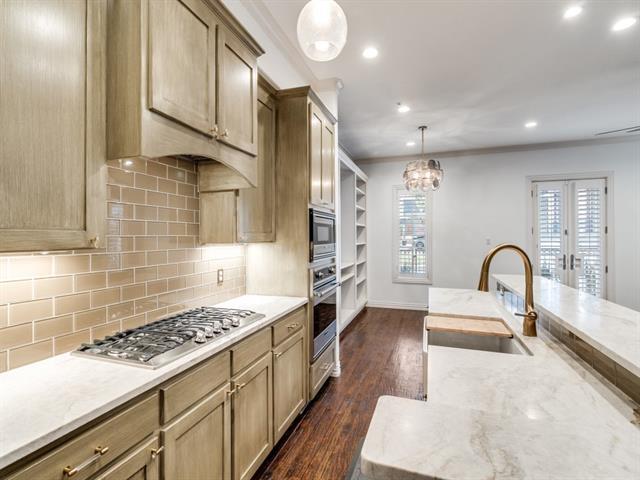 Building Photo - 2811 Hood St