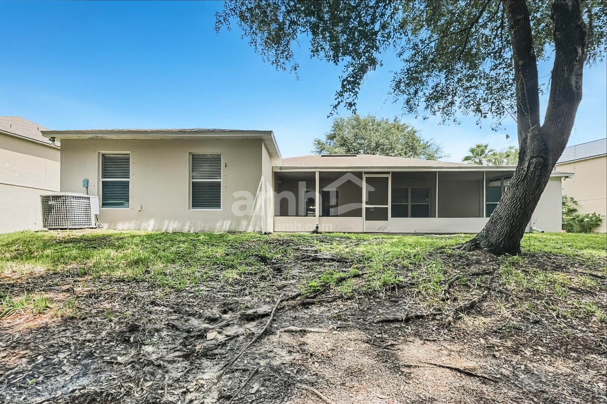 Building Photo - 97154 Yorkshire Dr