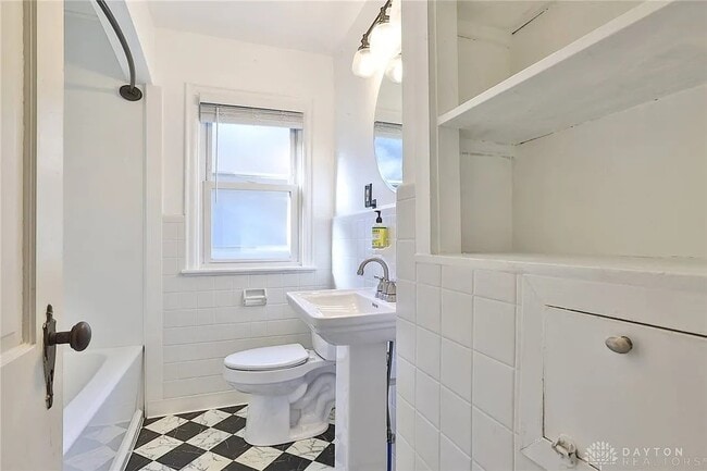 Building Photo - 1916 Shroyer Rd