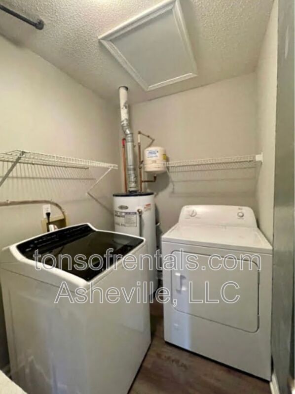 Building Photo - 307 Springfield Ct