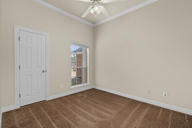 Building Photo - 5814 Gold Crest Dr