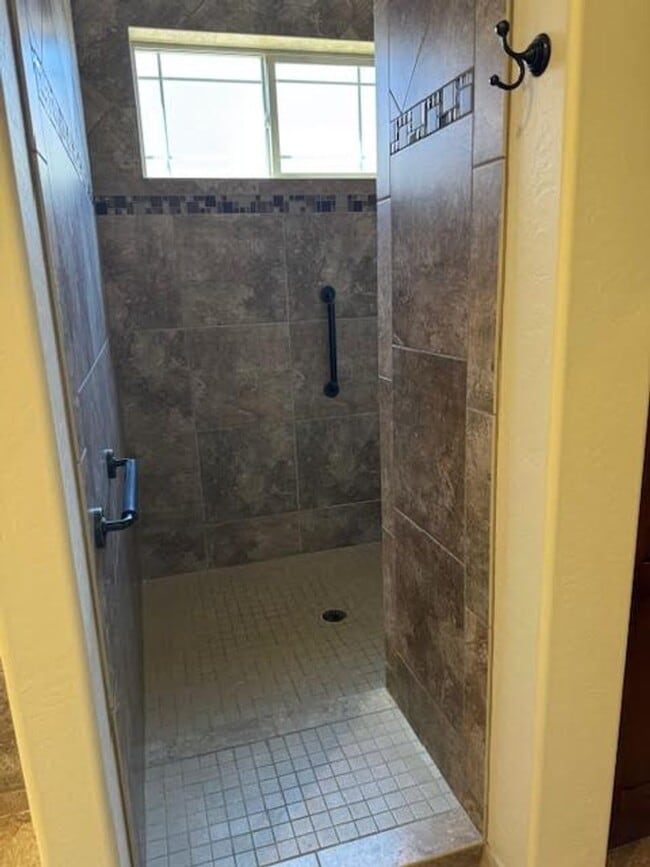 Building Photo - Gorgeous 3-bedrooms, 2-baths home located in Willow Hills! "In Prescott"