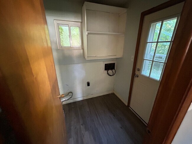 Building Photo - Guam Streets