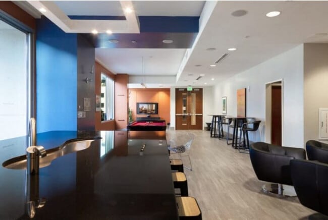 Building Photo - 357 W Martin Luther King Jr Blvd