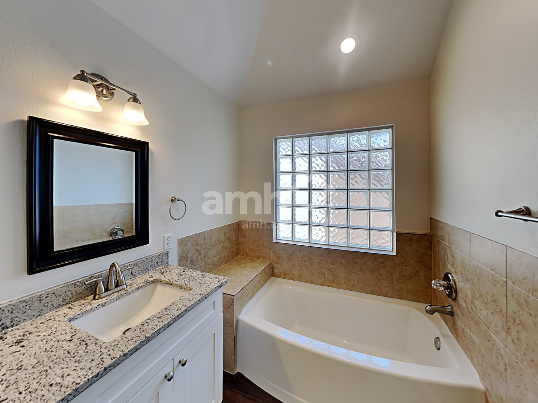 Building Photo - 24827 Crescent Run