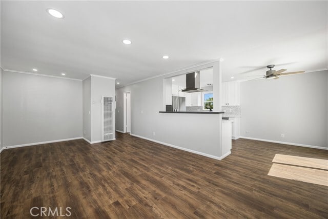 Building Photo - 201 E 16th St