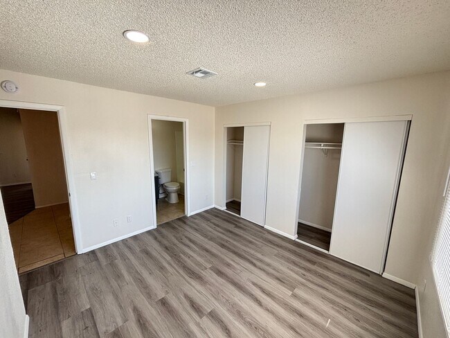 Building Photo - 2883 Wheelwright Dr