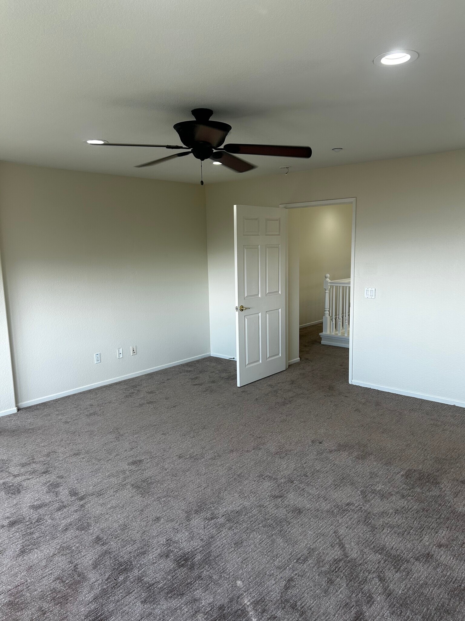 Building Photo - 2544 Fresh Waters Ct