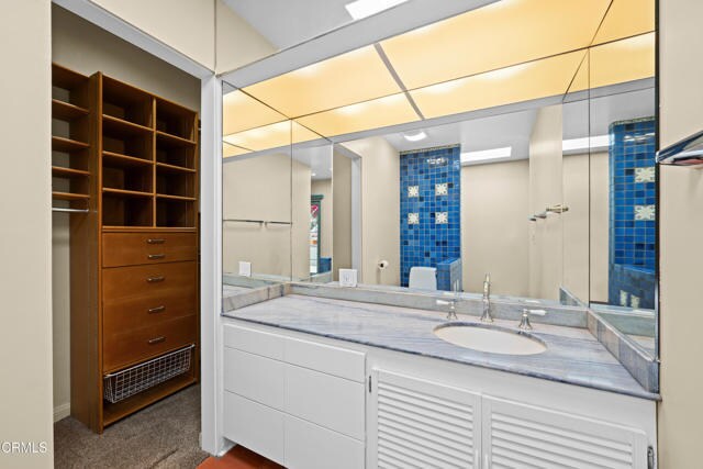 Building Photo - 2068 Stanley Hills Dr