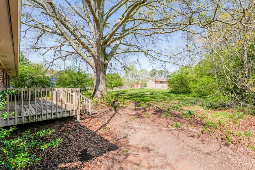 Building Photo - 4916 Cherokee Way SE