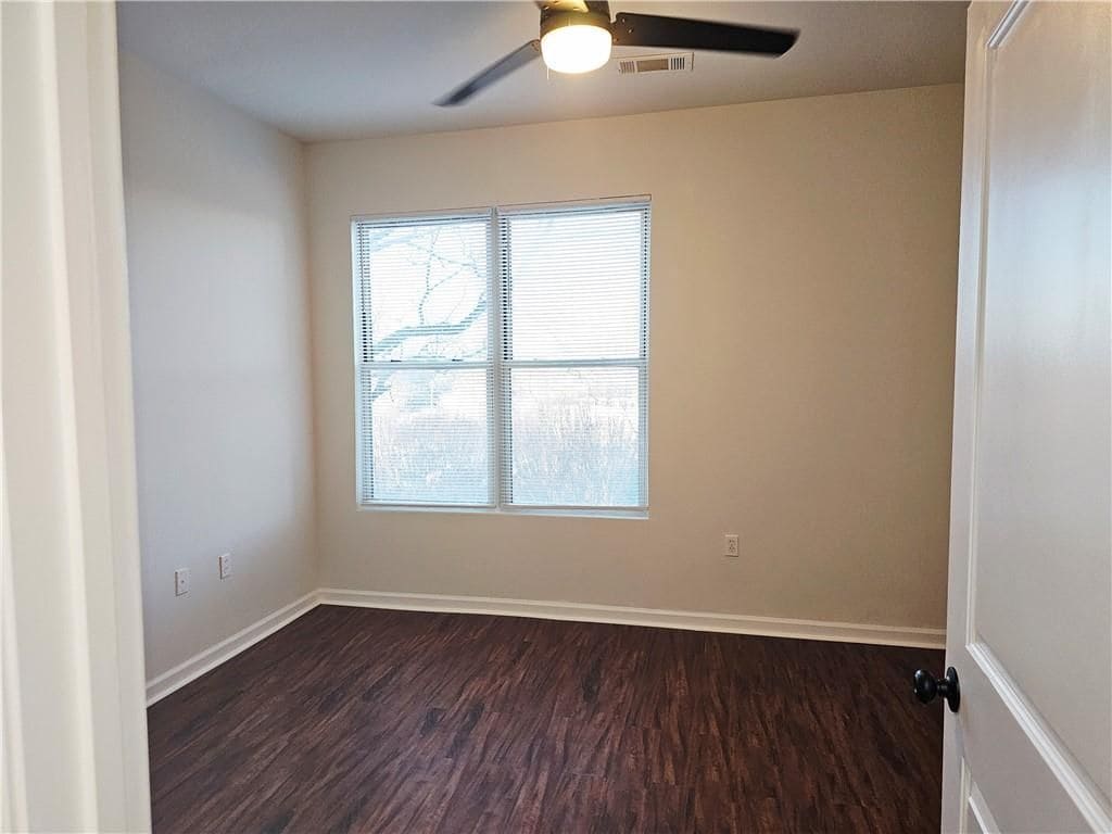 Building Photo - 870 Mayson Turner Rd NW