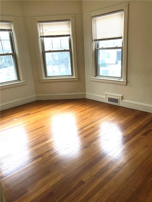 Building Photo - 185 Bluff Ave