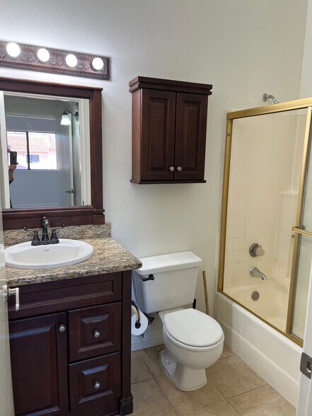 Building Photo - 10943 Laurel Canyon Blvd