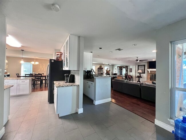 Building Photo - 15126 Turkey Creek Dr