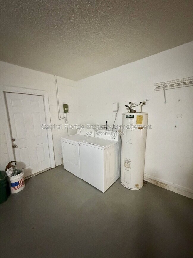 Building Photo - 2925 Amroth Pl