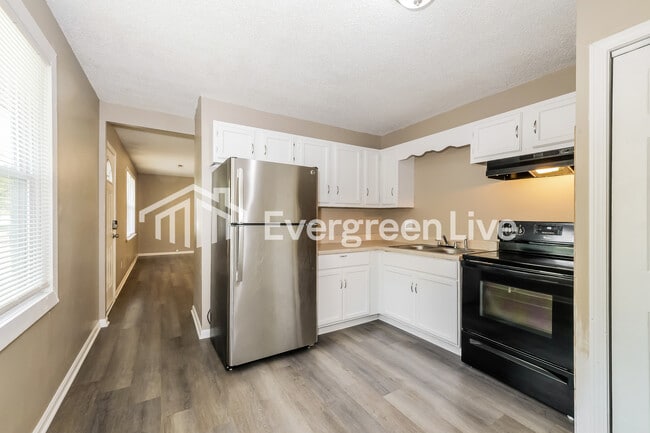 Building Photo - 18109 19th St N