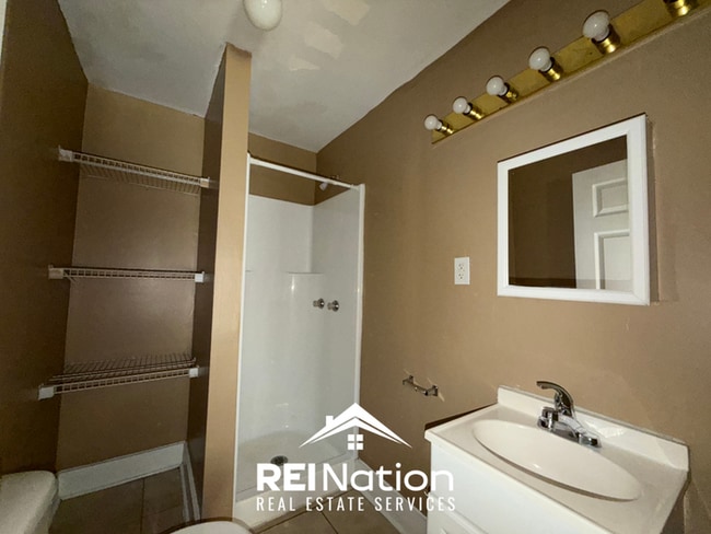 Building Photo - Move-In Ready 3 Bedroom Home on Spottswood - Large Fenced Backyard