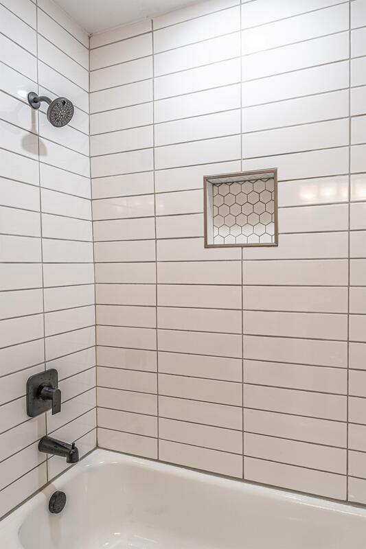 Building Photo - 440 W Maine Ave