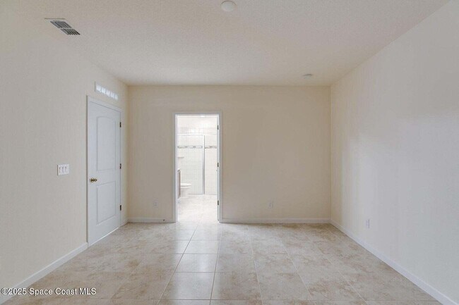 Building Photo - 759 Simeon Dr