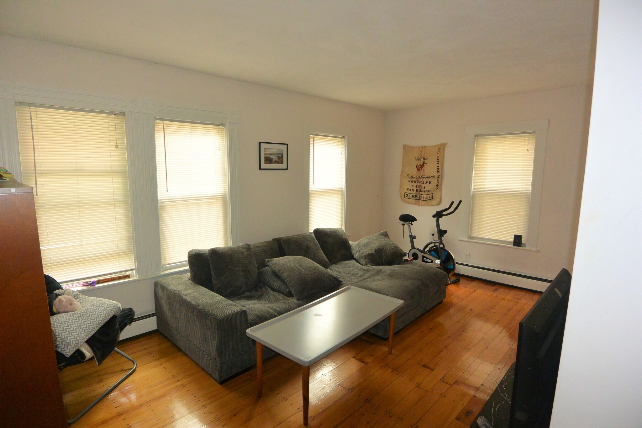 Building Photo - 5 Lawrence St