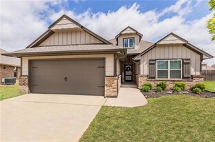 Building Photo - 3700 Palisade Ln