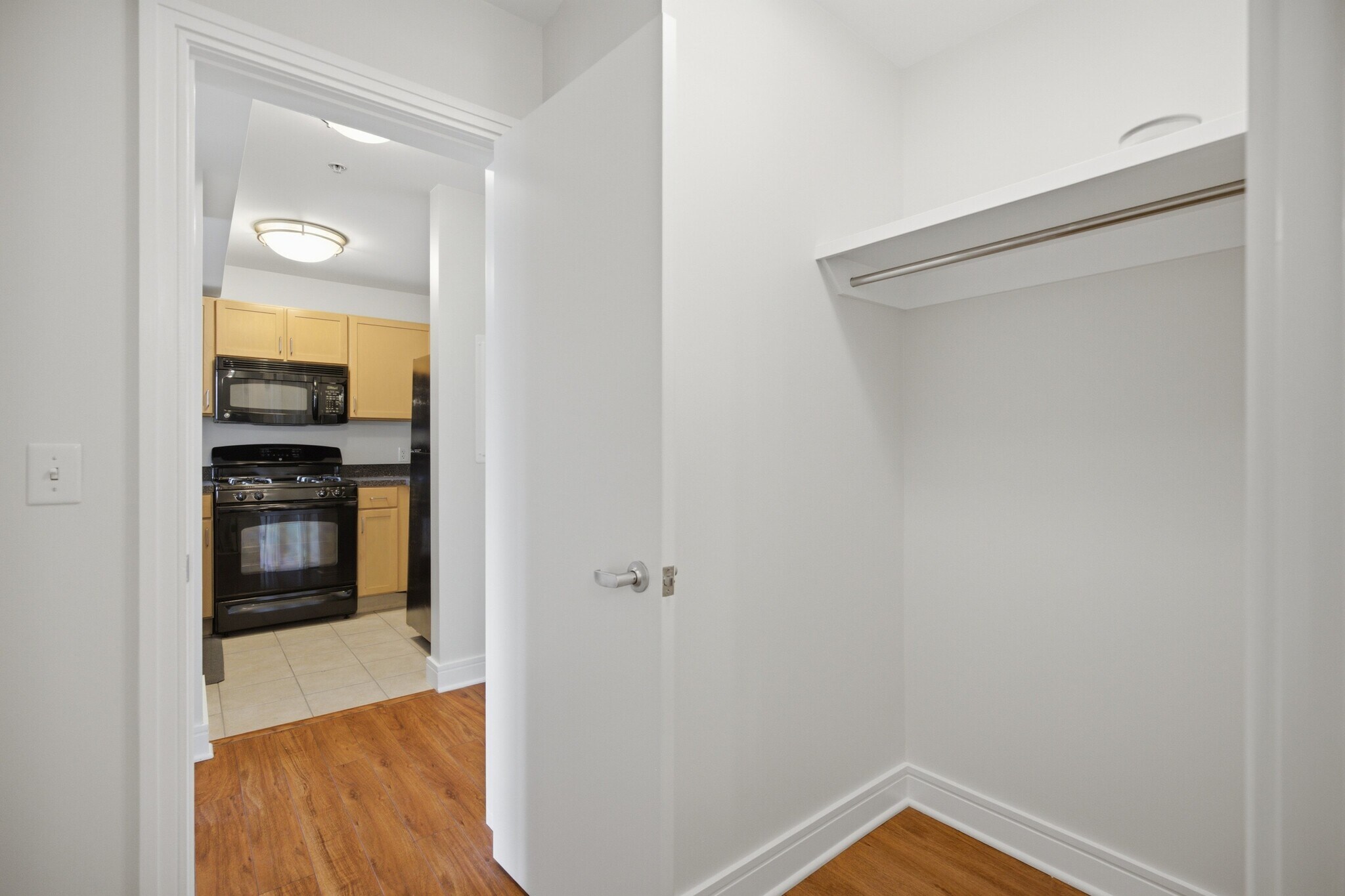 Walk in closet - 800 4th St SW