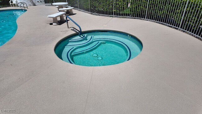 Building Photo - 2712 Beaver Creek Ct