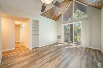 Interior Photo - Castlewood Apartments