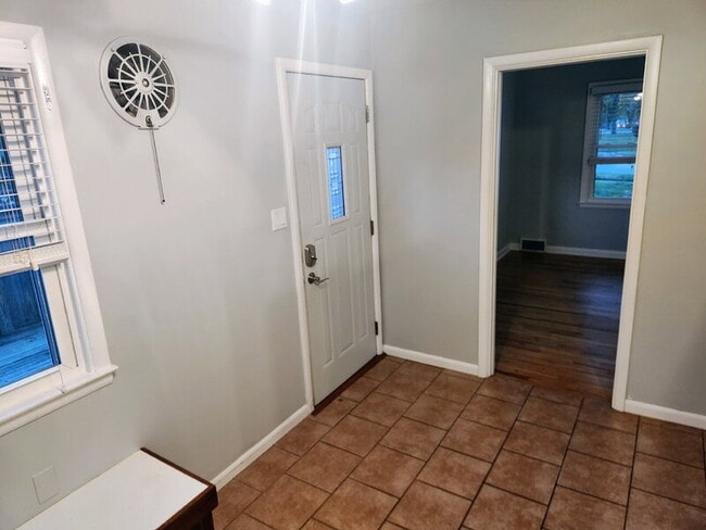 Building Photo - 4001 36th Pl