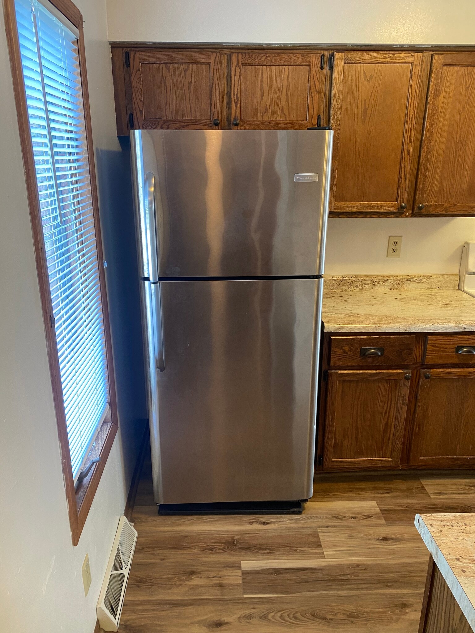 Building Photo - 1325 Camden Way