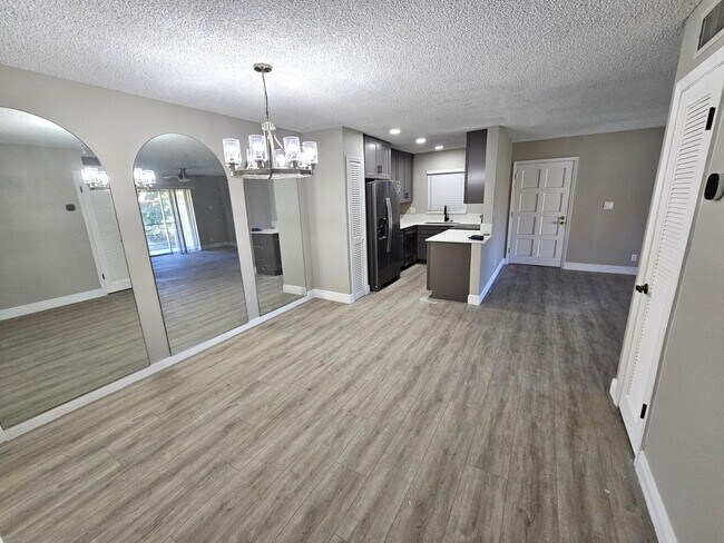 Building Photo - 1301 NW 12th Ave